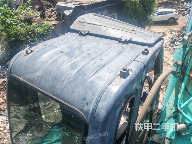 駕駛室頂部俯視(上車部件) 駕駛室頂部俯視(上車部件)