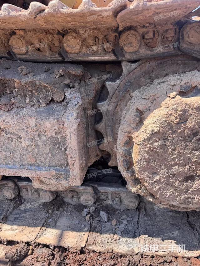 右驅(qū)動(dòng)輪(行走機(jī)構(gòu)) 右驅(qū)動(dòng)輪(行走機(jī)構(gòu))