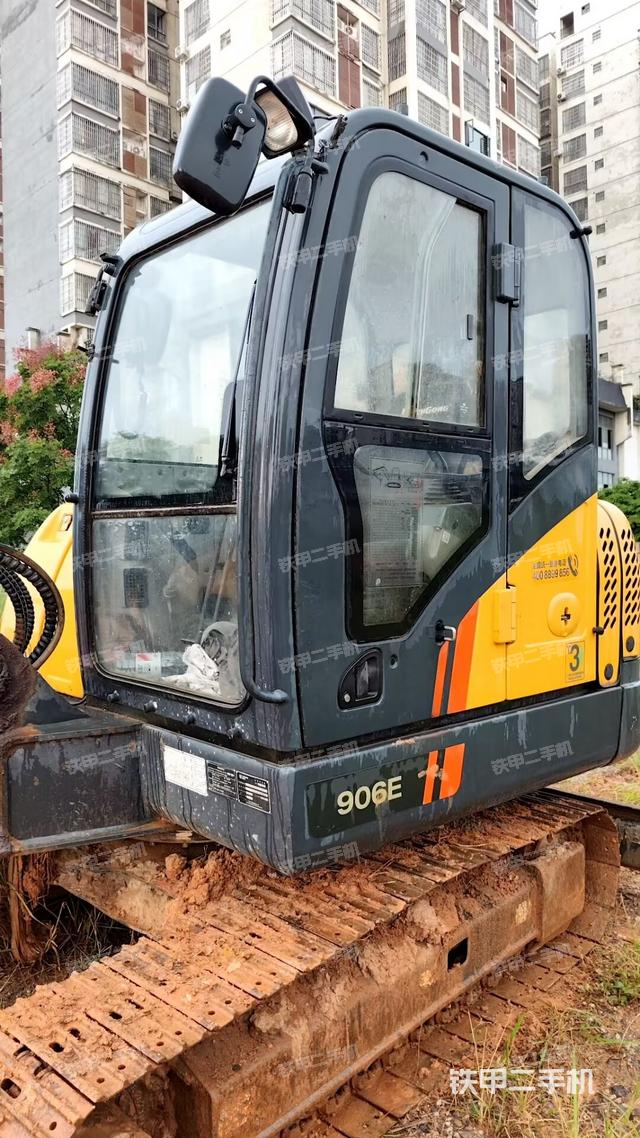 ?駕駛室正側(駕駛室部分) ?駕駛室正側(駕駛室部分)