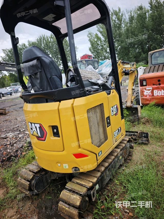 整机右后45°(整机外观) 整机右后45°(整机外观)