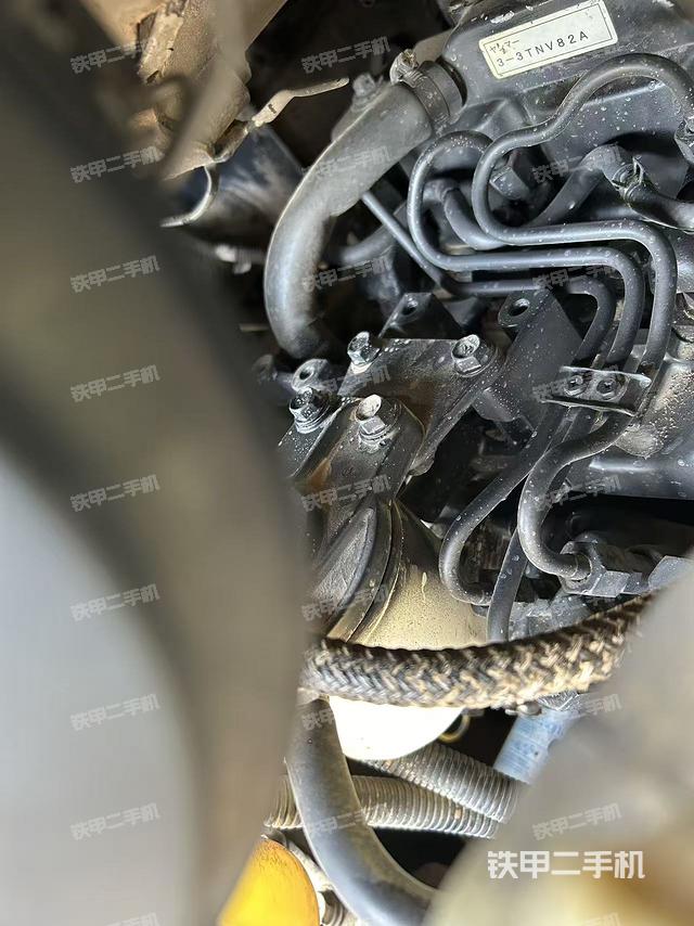 發(fā)動機整體俯視（整機外觀）