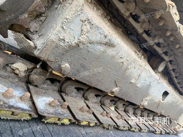 單側(cè)履帶整體（整機外觀）