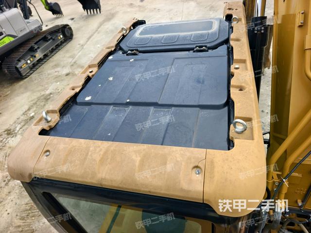 駕駛室頂部俯視(上車部件) 駕駛室頂部俯視(上車部件)