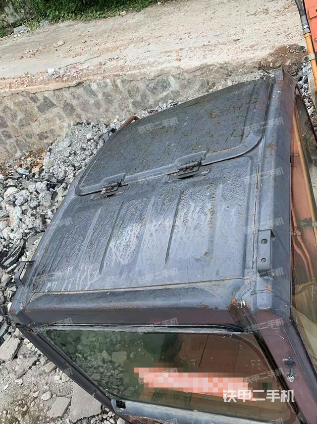 駕駛室頂部（整機(jī)外觀）