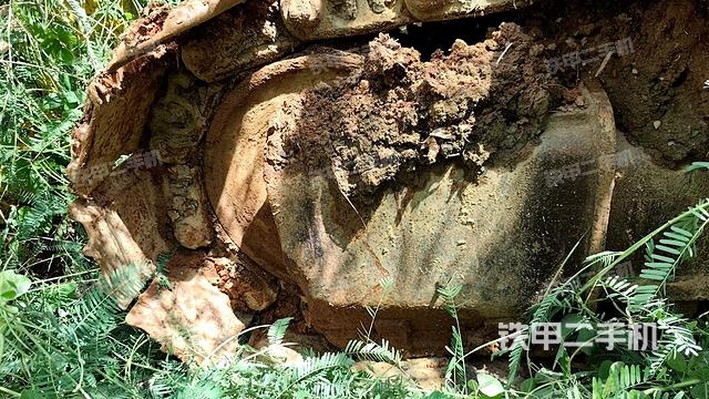 右导向轮(行走机构) 右导向轮(行走机构)