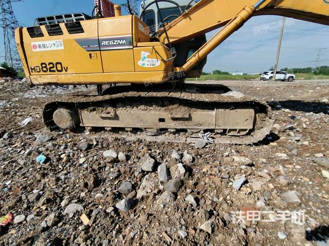 左側(cè)行走馬達(dá)蓋板(行走機(jī)構(gòu)) 左側(cè)行走馬達(dá)蓋板(行走機(jī)構(gòu))