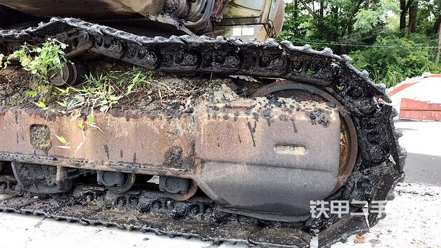 左侧履带整体 (行走机构) 左侧履带整体 (行走机构)