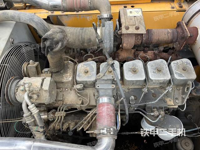 发动机整体俯视(整机外观) 发动机整体俯视(整机外观)