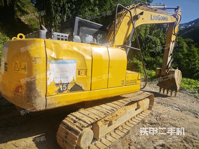 整機(jī)右后45°(整機(jī)外觀) 整機(jī)右后45°(整機(jī)外觀)