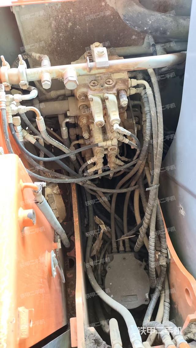 回转马达(上车部件) 回转马达(上车部件)