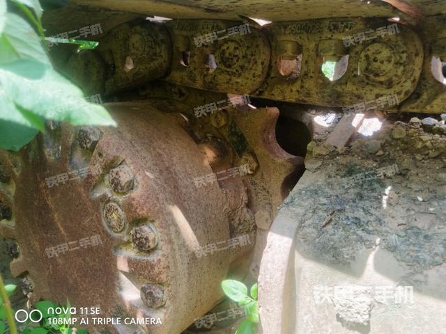 左驱动轮(行走机构) 左驱动轮(行走机构)