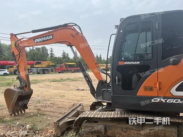 斗山DX60E-9CN挖掘機(jī)