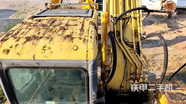 发动机室(上车部件) 发动机室(上车部件)