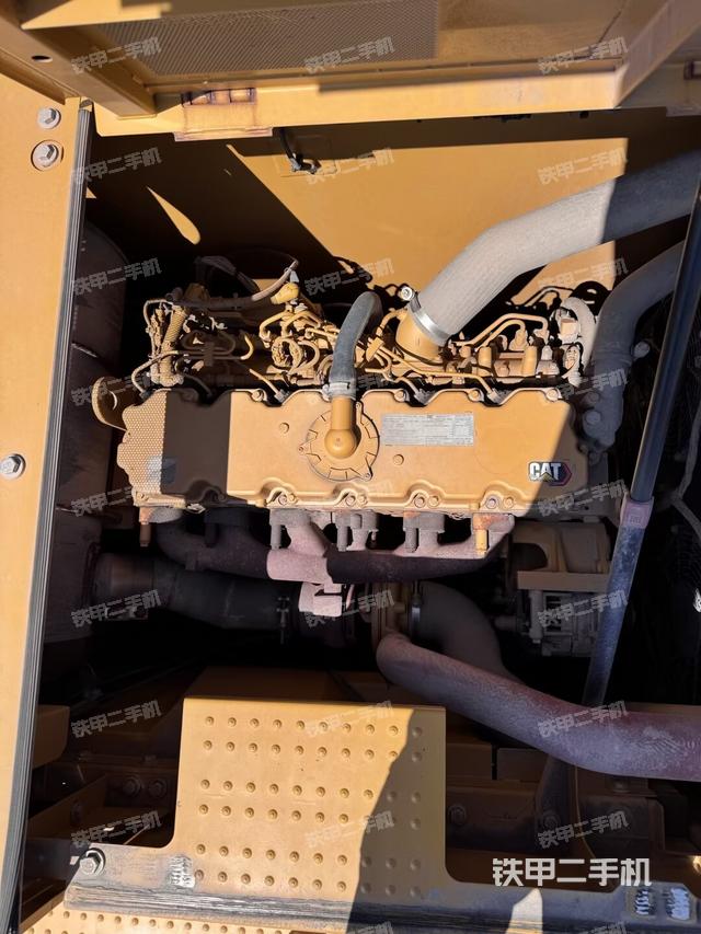 气门室盖螺丝特写（上车部件）