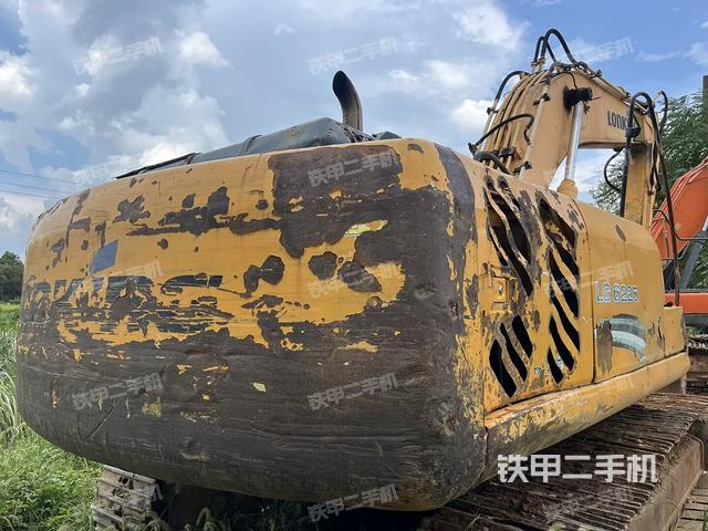 整机右后45°(整机外观) 整机右后45°(整机外观)