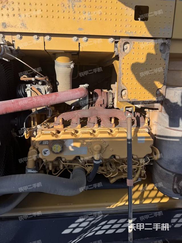 發(fā)動(dòng)機(jī)室(上車(chē)部件) 發(fā)動(dòng)機(jī)室(上車(chē)部件)