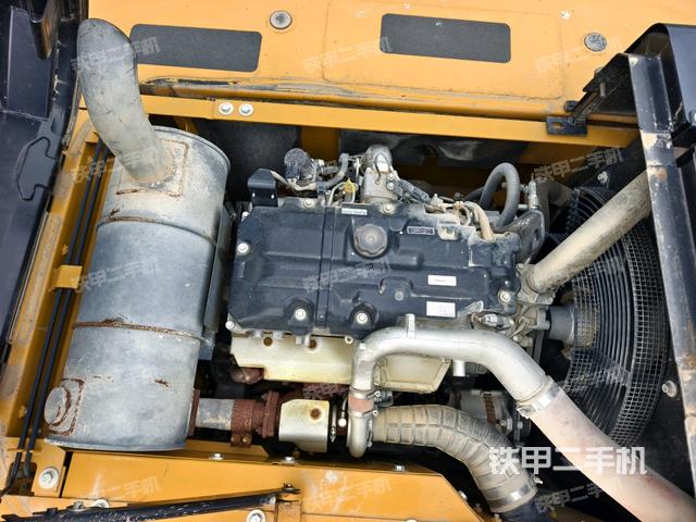 發(fā)動機(jī)室(上車部件) 發(fā)動機(jī)室(上車部件)