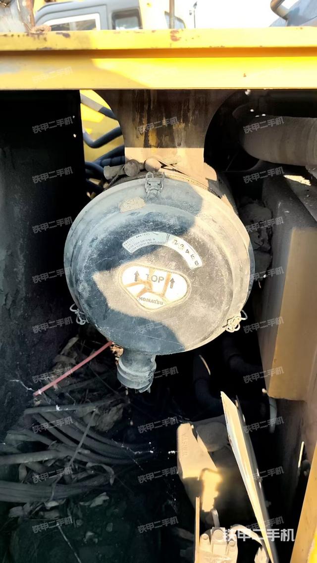 散热器正面(大件舱室) 散热器正面(大件舱室)