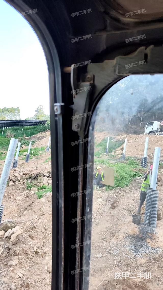 右侧玻璃角标(驾驶室部分) 右侧玻璃角标(驾驶室部分)