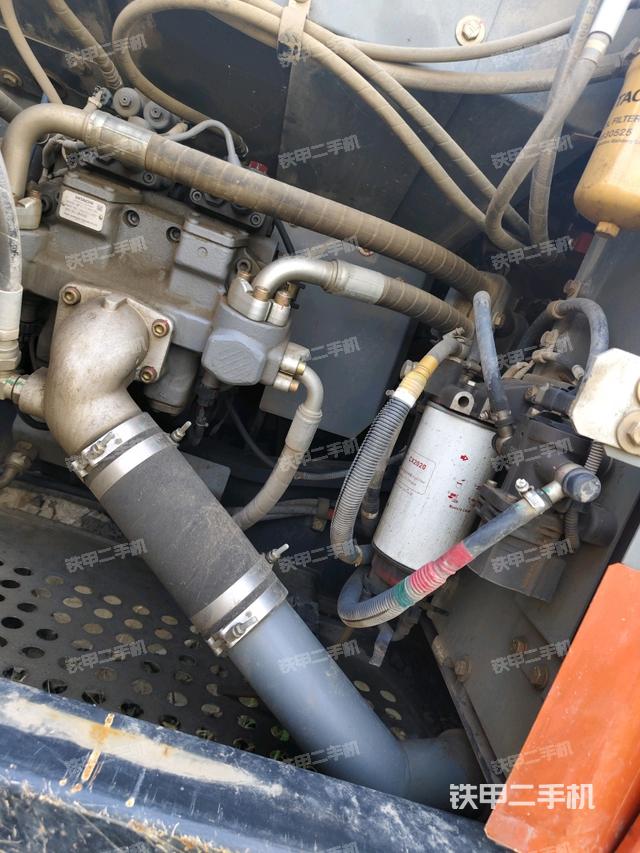 液壓泵斜45?左(大件艙室) 液壓泵斜45?左(大件艙室)