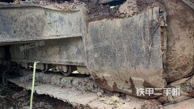 左侧行走马达盖板(行走机构) 左侧行走马达盖板(行走机构)