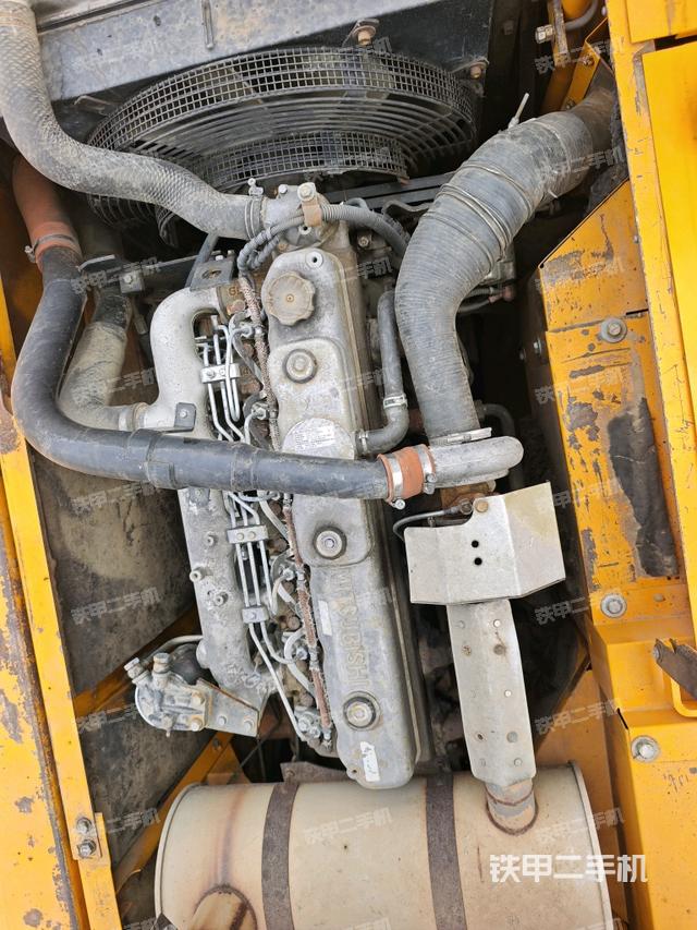 發(fā)動(dòng)機(jī)整體俯視(整機(jī)外觀) 發(fā)動(dòng)機(jī)整體俯視(整機(jī)外觀)