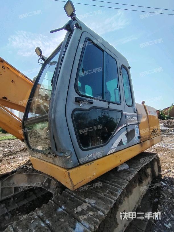 駕駛室左前45度(駕駛室部分) 駕駛室左前45度(駕駛室部分)