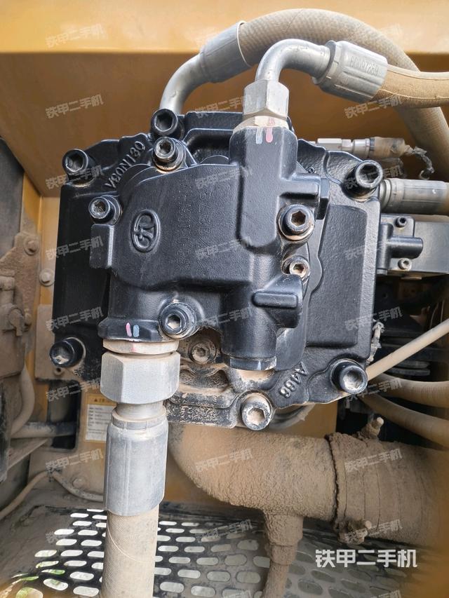 液壓泵室(大件艙室) 液壓泵室(大件艙室)