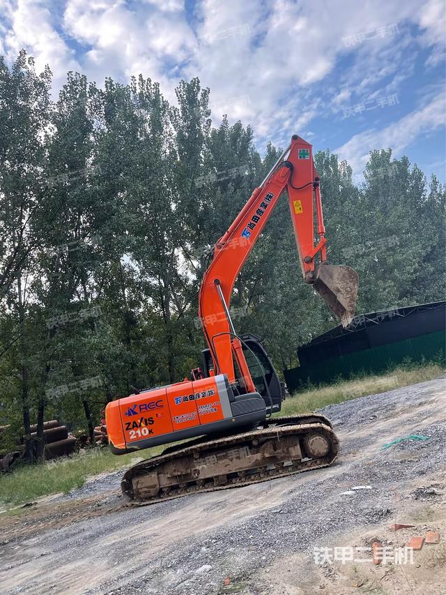 整机右后45°(整机外观) 整机右后45°(整机外观)