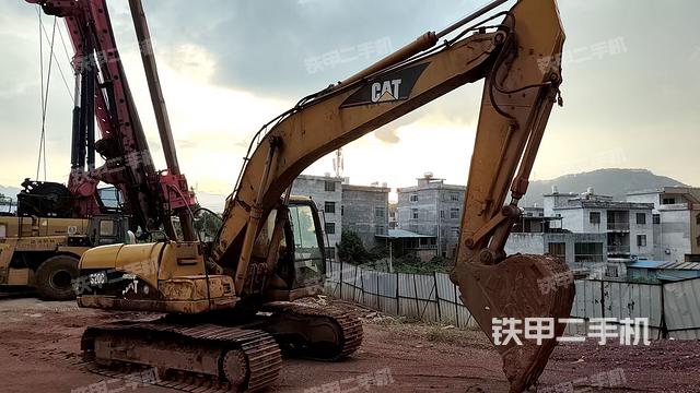 右前45(整機外觀) 右前45(整機外觀)