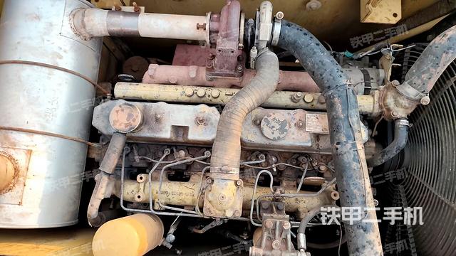 氣門室蓋螺絲特寫(上車部件) 氣門室蓋螺絲特寫(上車部件)