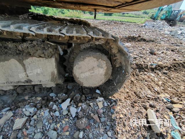 左驅(qū)動(dòng)輪(行走機(jī)構(gòu)) 左驅(qū)動(dòng)輪(行走機(jī)構(gòu))