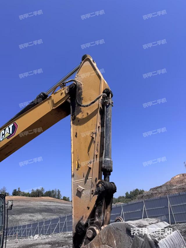 小臂整体左后（工作和回转装置）