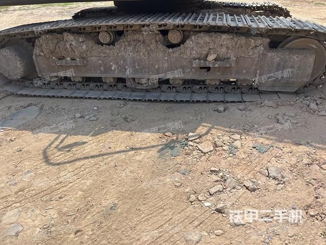 单侧履带整体（整机外观）