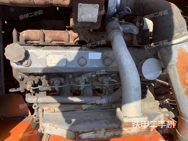 发动机整体俯视(整机外观) 发动机整体俯视(整机外观)