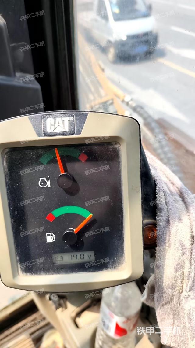 小時表(駕駛室部分) 小時表(駕駛室部分)