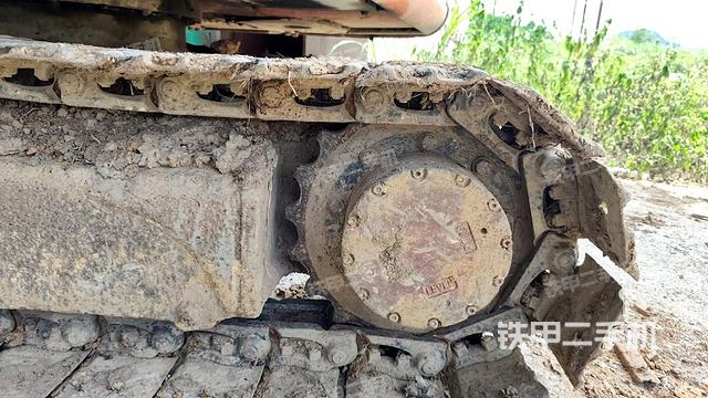 左驱动轮(行走机构) 左驱动轮(行走机构)