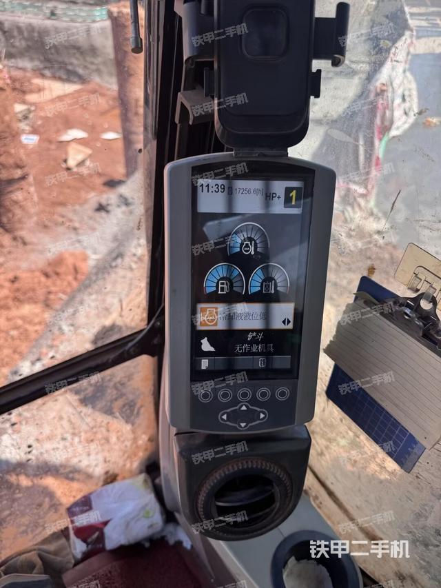 顯示屏?(駕駛室部分) 顯示屏?(駕駛室部分)