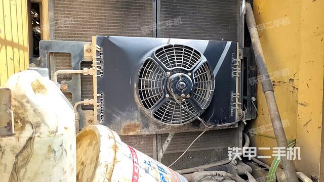 散热器正面(大件舱室) 散热器正面(大件舱室)