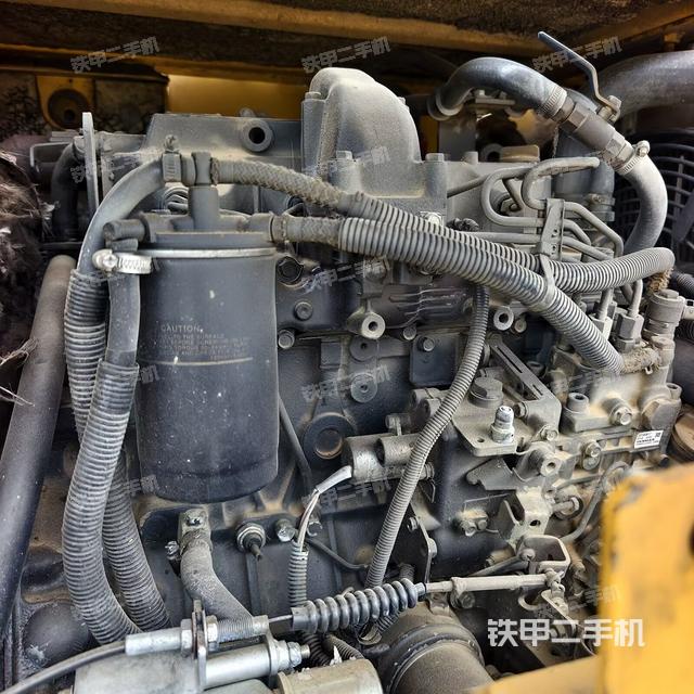 发动机整体俯视(整机外观) 发动机整体俯视(整机外观)