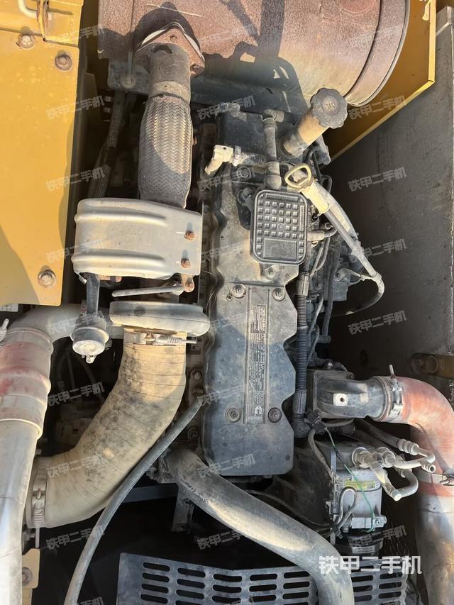 发动机整体俯视(整机外观) 发动机整体俯视(整机外观)