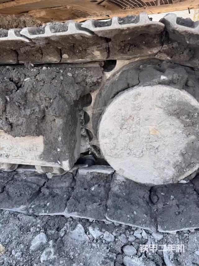 右侧履带整体（行走机构）