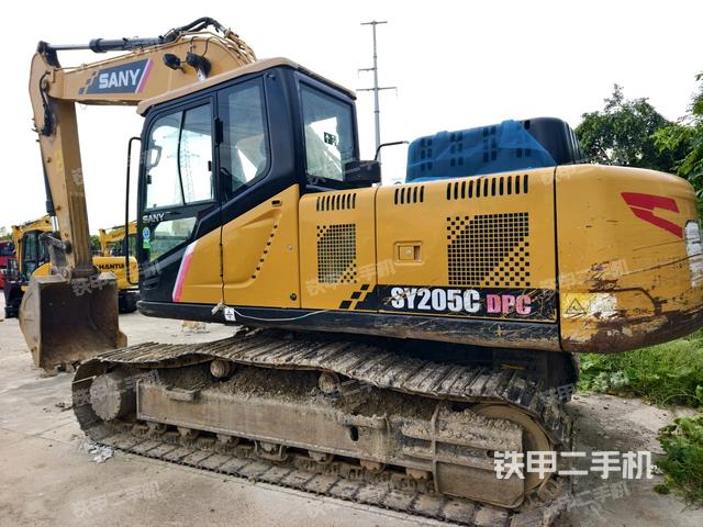 左后45(整機(jī)外觀) 左后45(整機(jī)外觀)