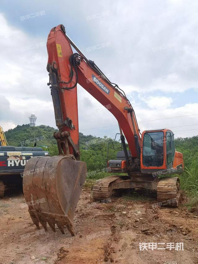 整机右后45°（整机外观）