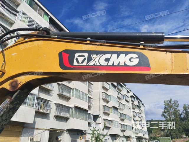 小臂整体左后（工作和回转装置）