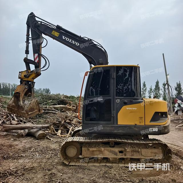 沃爾沃EC80D挖掘機