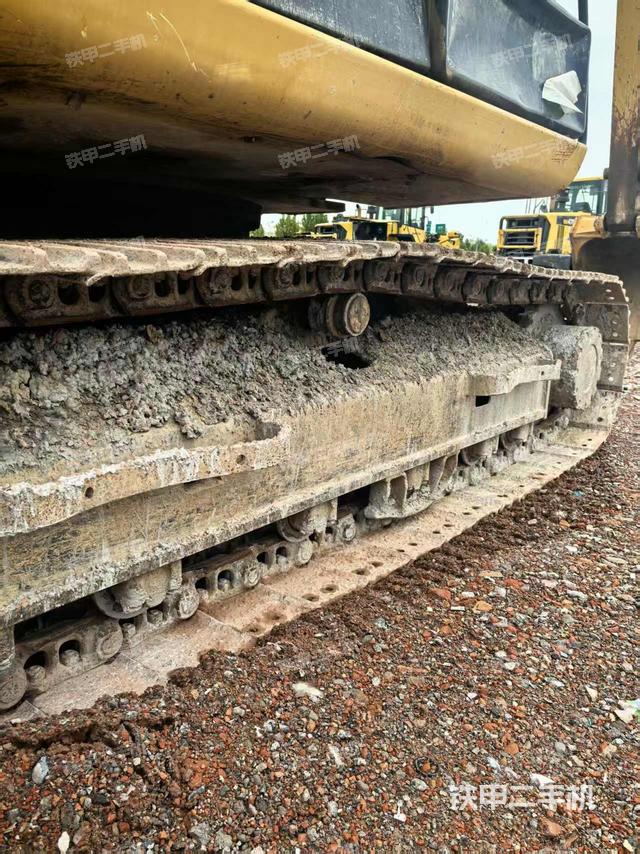 单侧履带整体（整机外观）