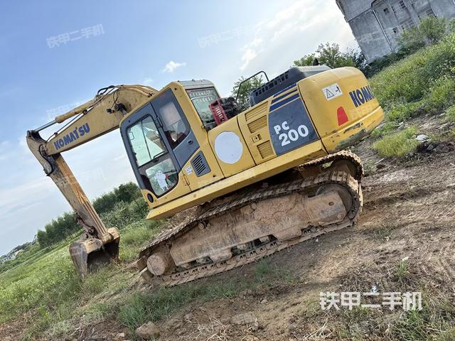 小松PC200-8挖掘机