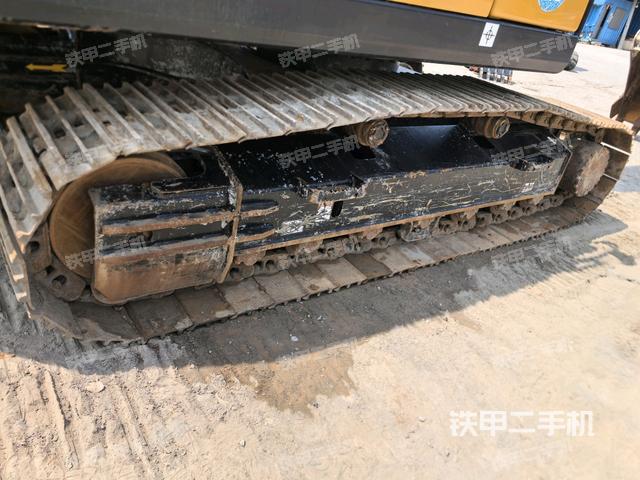 单侧履带整体（整机外观）