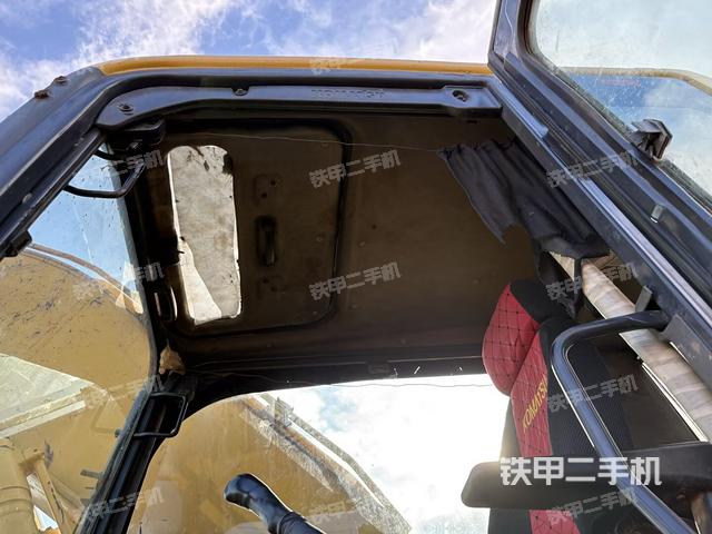 座椅左側(cè)控制臺(tái)/音響/含左手柄(駕駛室部分) 座椅左側(cè)控制臺(tái)/音響/含左手柄(駕駛室部分)